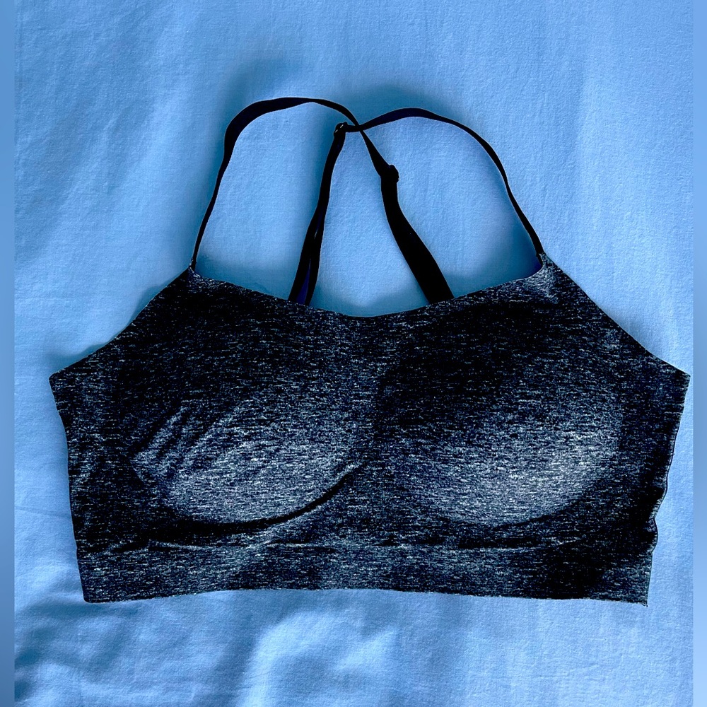 SOMA Enbliss Luxe Adjustable Bralette. Size Large Color Gray.